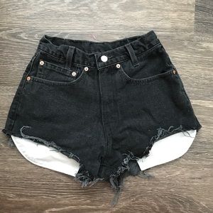 Vintage Levi’s 550 shorts
